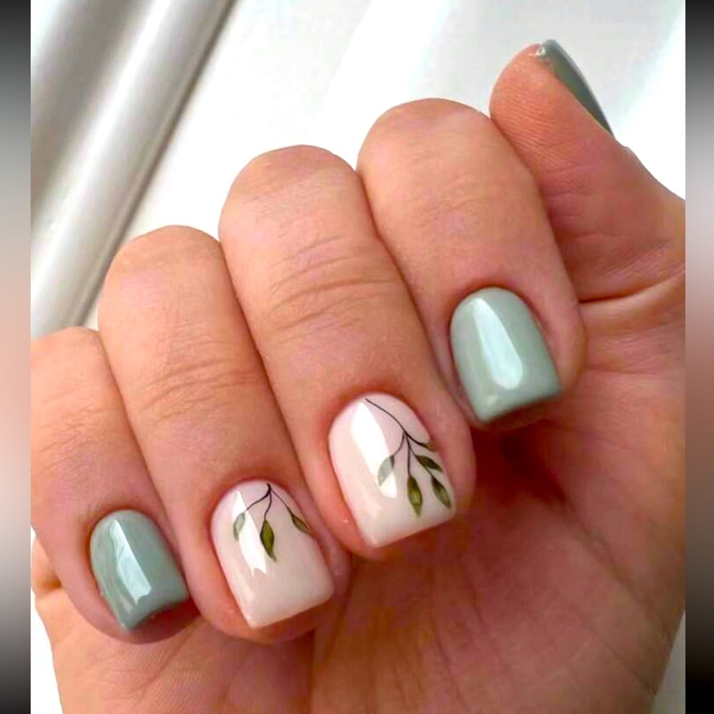 Pretty Planter Teal Square 24 Piece Press On Nails 💅🌟